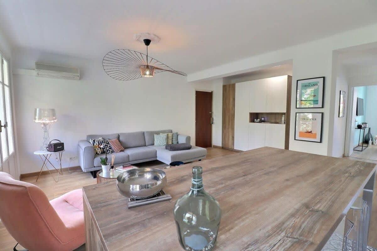 Charmant T2 Avec Balcon - Parking, Ac, Wifi Αζάτσιο Εξωτερικό φωτογραφία